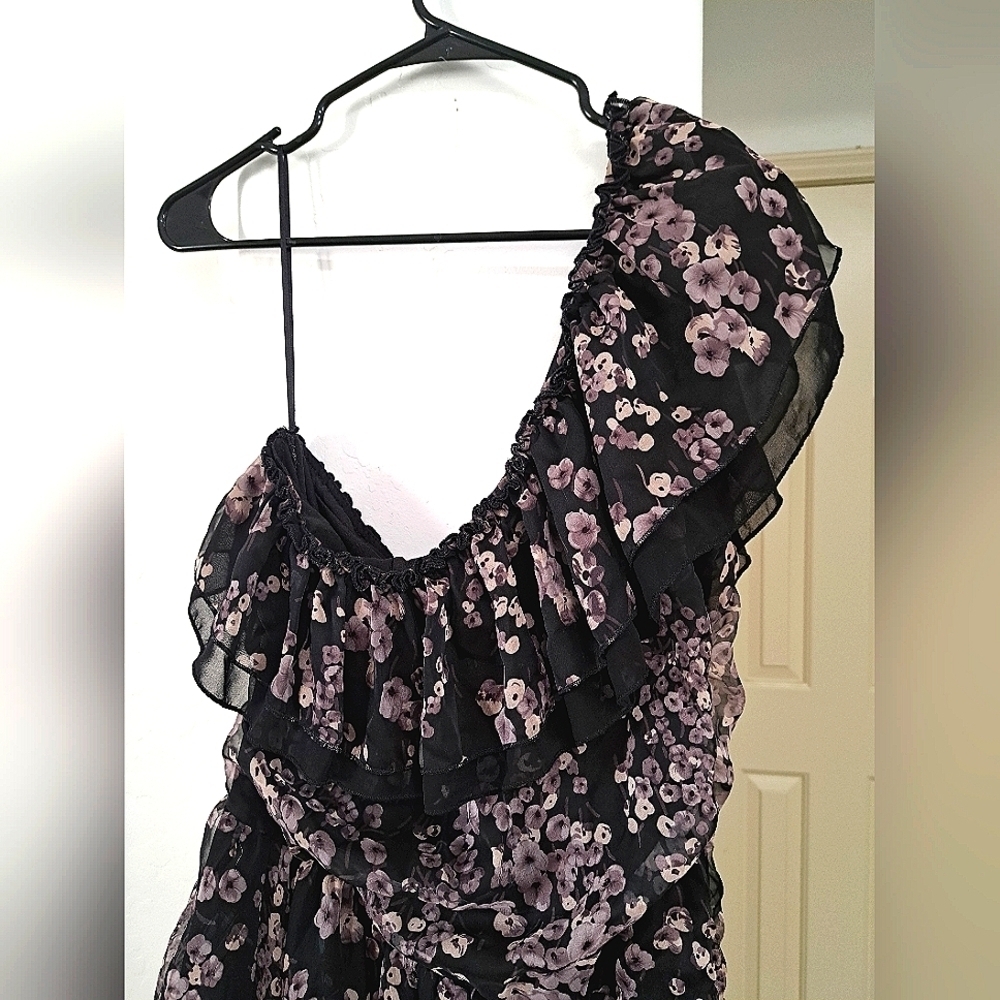 Cecico Black and Cream Chiffon Ruffled One Shoulder Asymmetrical Dress Large - Picture 12 of 17